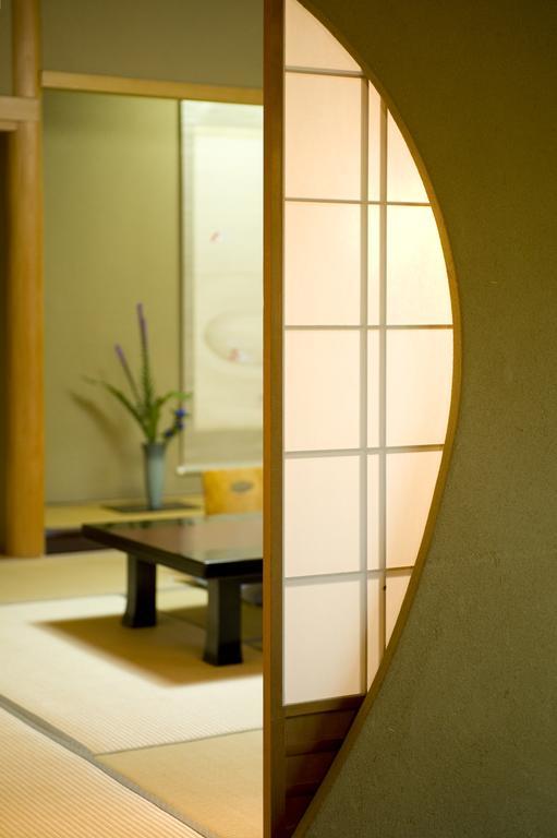 Ryotei Tanokura Hotel Yufu Exterior photo