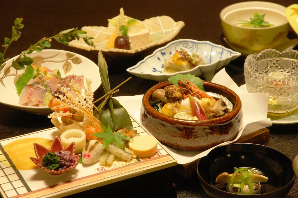 Ryotei Tanokura Hotel Yufu Exterior photo