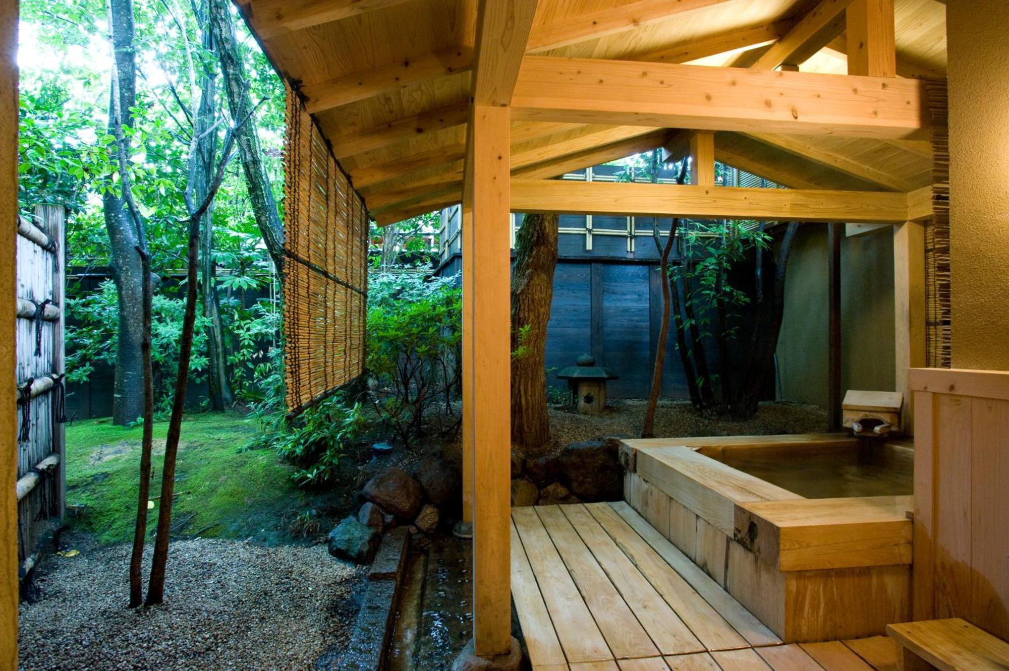 Ryotei Tanokura Hotel Yufu Exterior photo