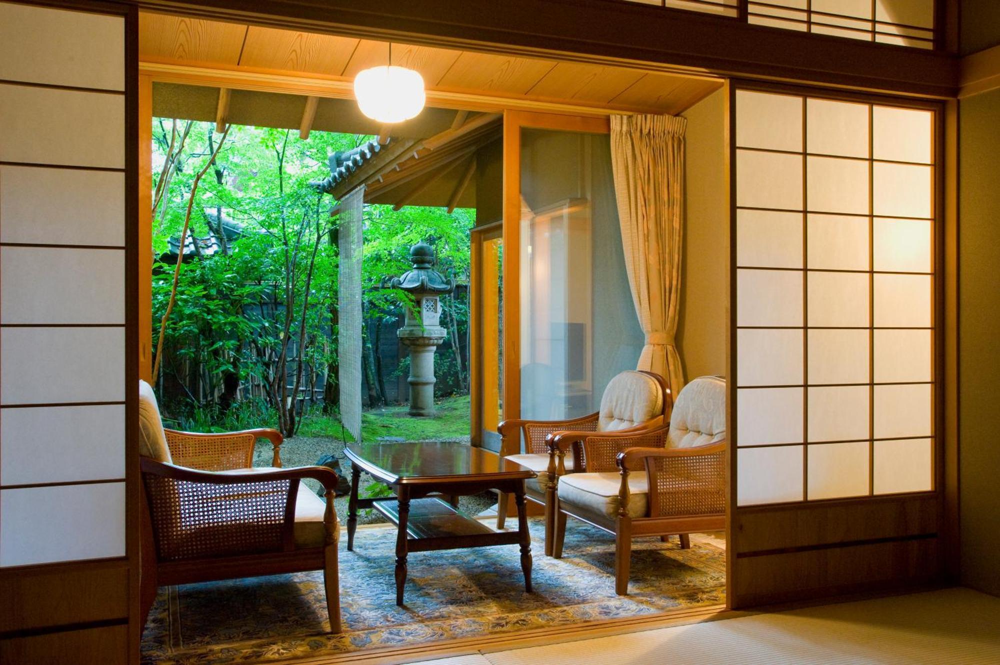 Ryotei Tanokura Hotel Yufu Exterior photo