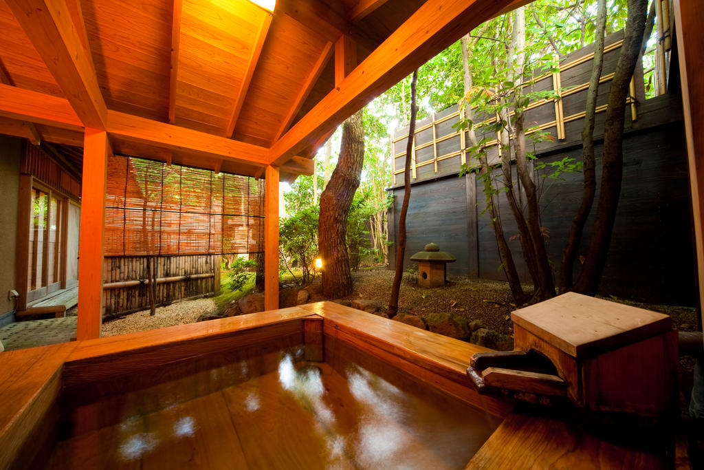 Ryotei Tanokura Hotel Yufu Exterior photo