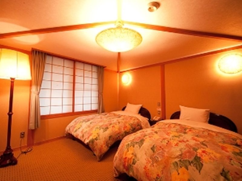 Ryotei Tanokura Hotel Yufu Exterior photo