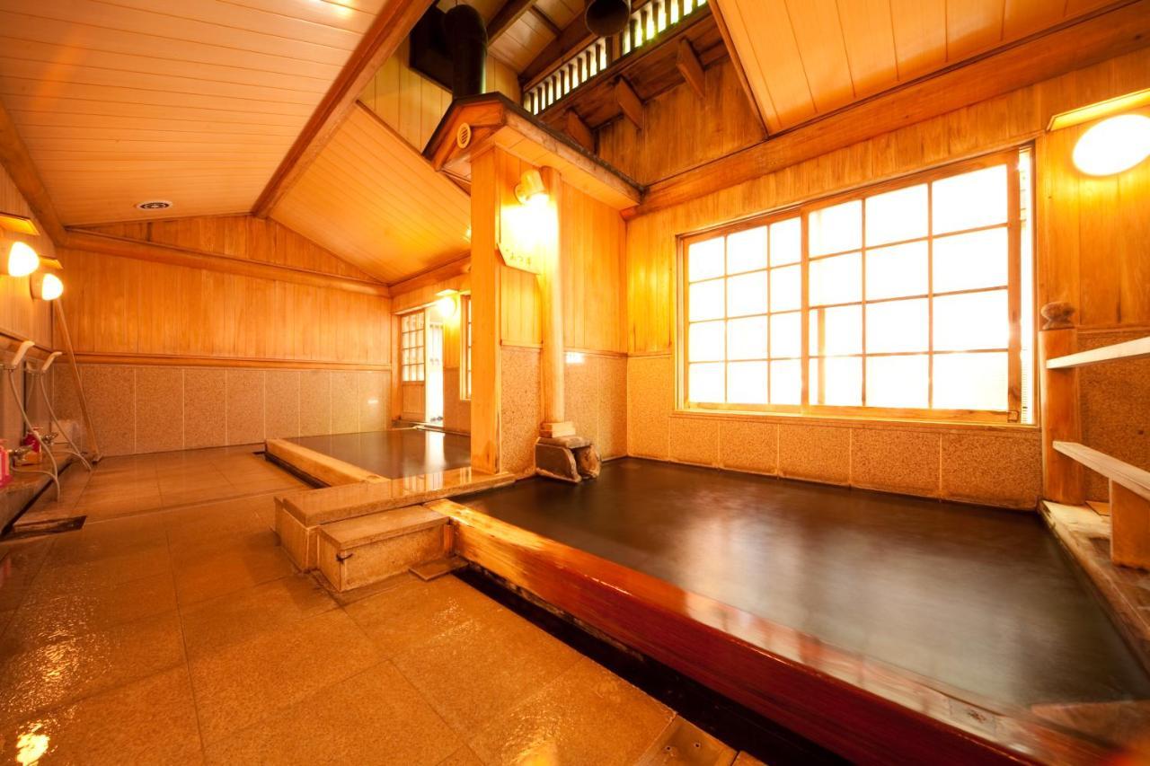 Ryotei Tanokura Hotel Yufu Exterior photo